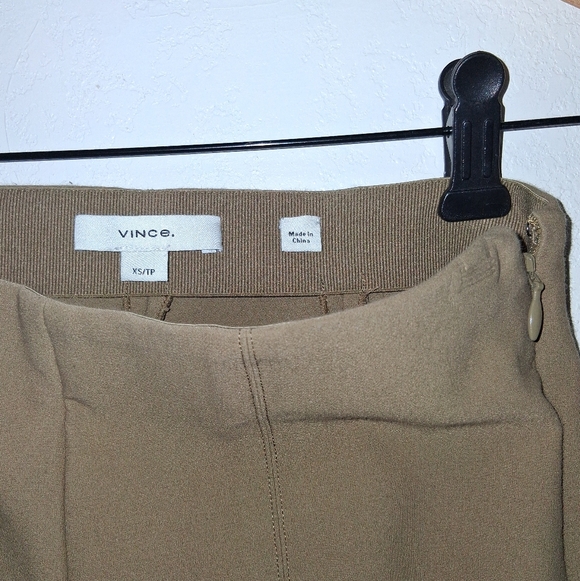 VINCE Stich Front Seam Leggings - Picture 5 of 7